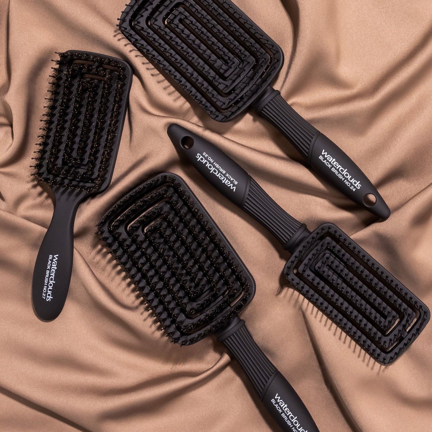 Waterclouds Black Brush No.24 Flexi Vent Brush